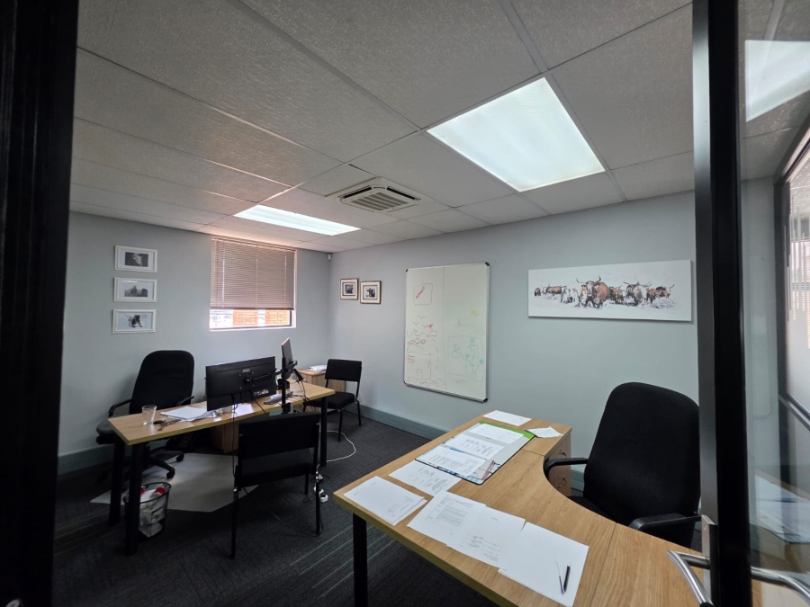 To Let commercial Property for Rent in Langenhovenpark Free State